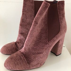 Dusty rose velvet booties.